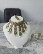 Glamorous Green and Antique Necklace Set